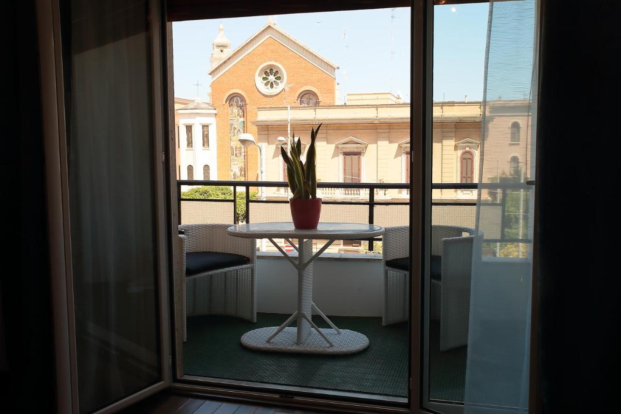 Hotel L.T. Savoia Palace & Cavour C.L. Bari Esterno foto