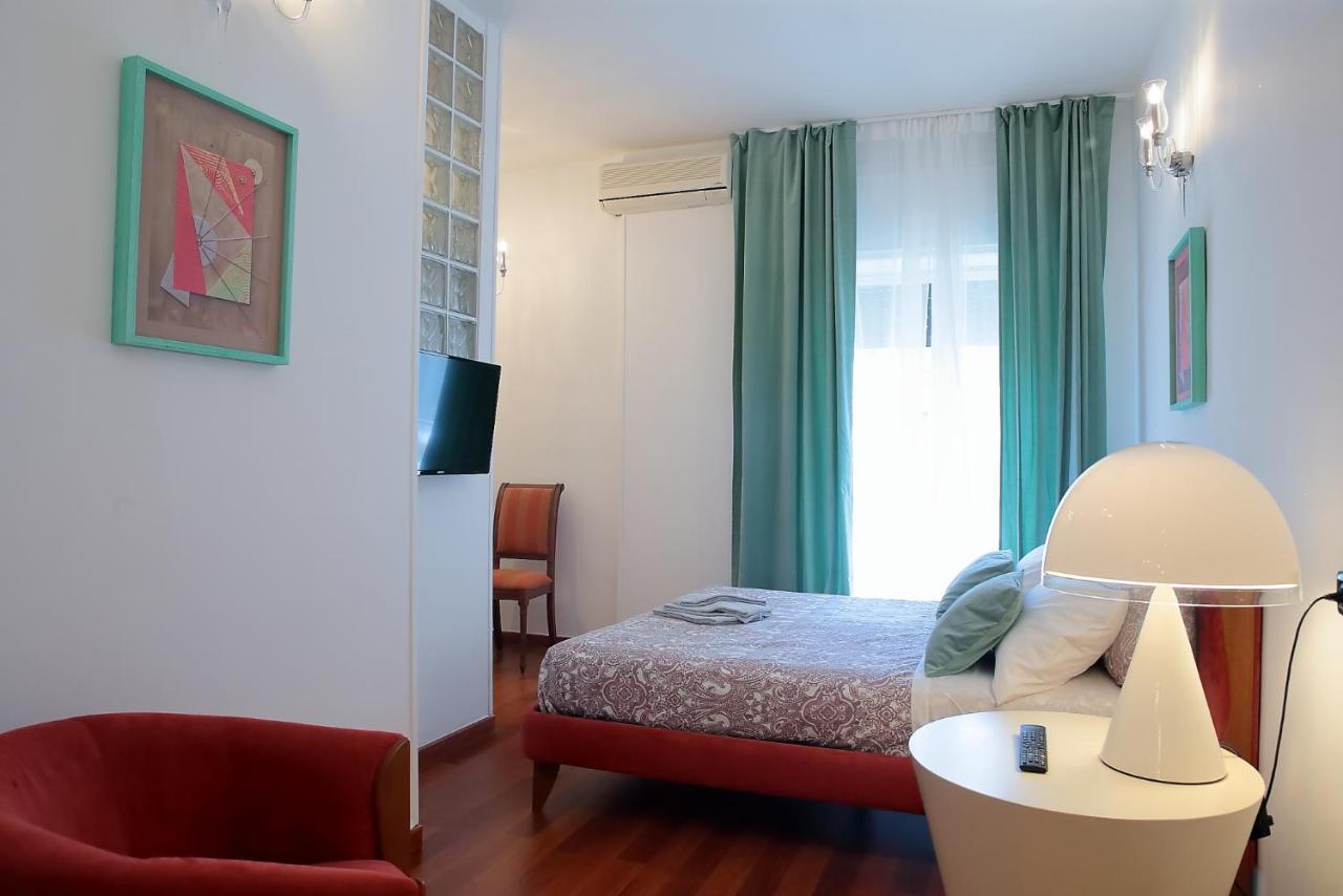 Hotel L.T. Savoia Palace & Cavour C.L. Bari Esterno foto