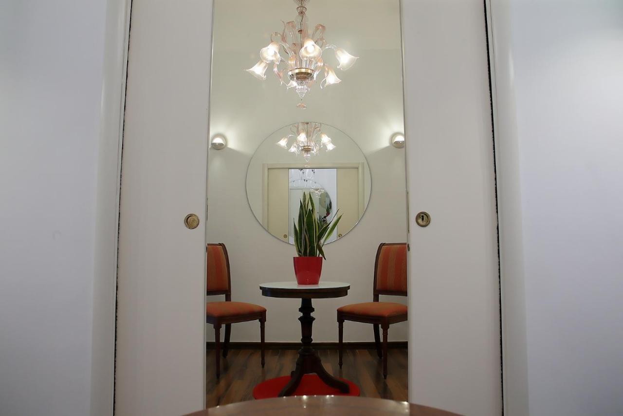 Hotel L.T. Savoia Palace & Cavour C.L. Bari Esterno foto