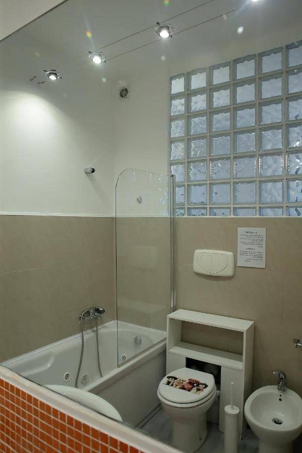 Hotel L.T. Savoia Palace & Cavour C.L. Bari Esterno foto