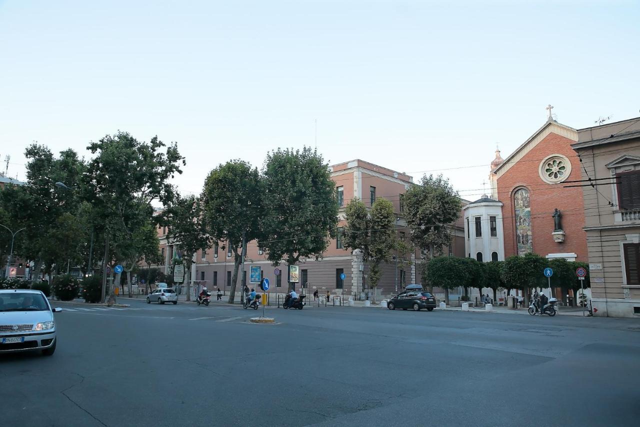 Hotel L.T. Savoia Palace & Cavour C.L. Bari Esterno foto